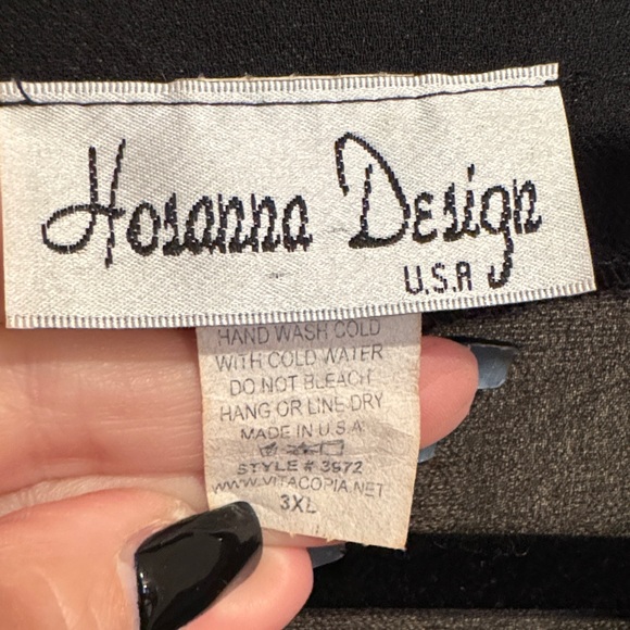 Hosanna Design Chic Black Short-Sleeve Open Cardigan with Silver Sparkle Trim - Picture 6 of 6